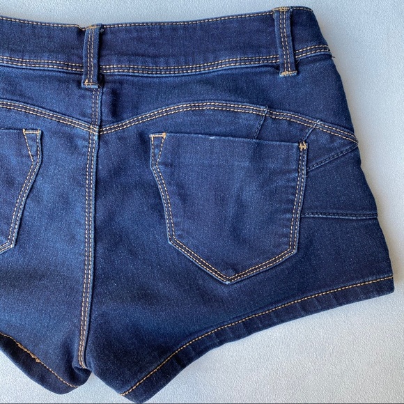 Blue Spice Sz5 stretchy Jean Shorts - Picture 5 of 5